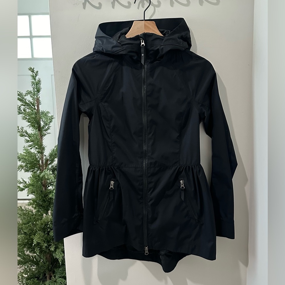 Lululemon peplum raincoat
